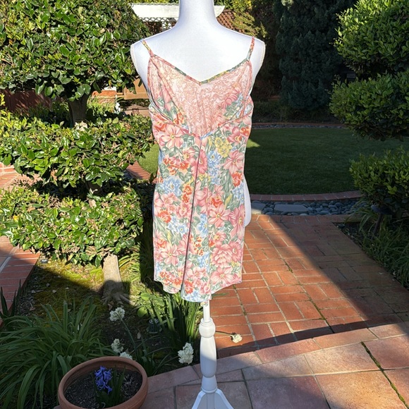 Floral Chemise & Robe - Picture 5 of 10